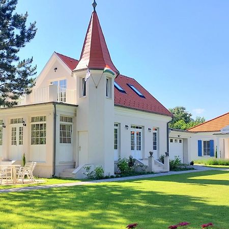 Schieszl Villa Zamárdi エクステリア 写真